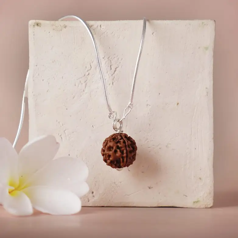 Adiyogi Rudraksha With Silver Chain